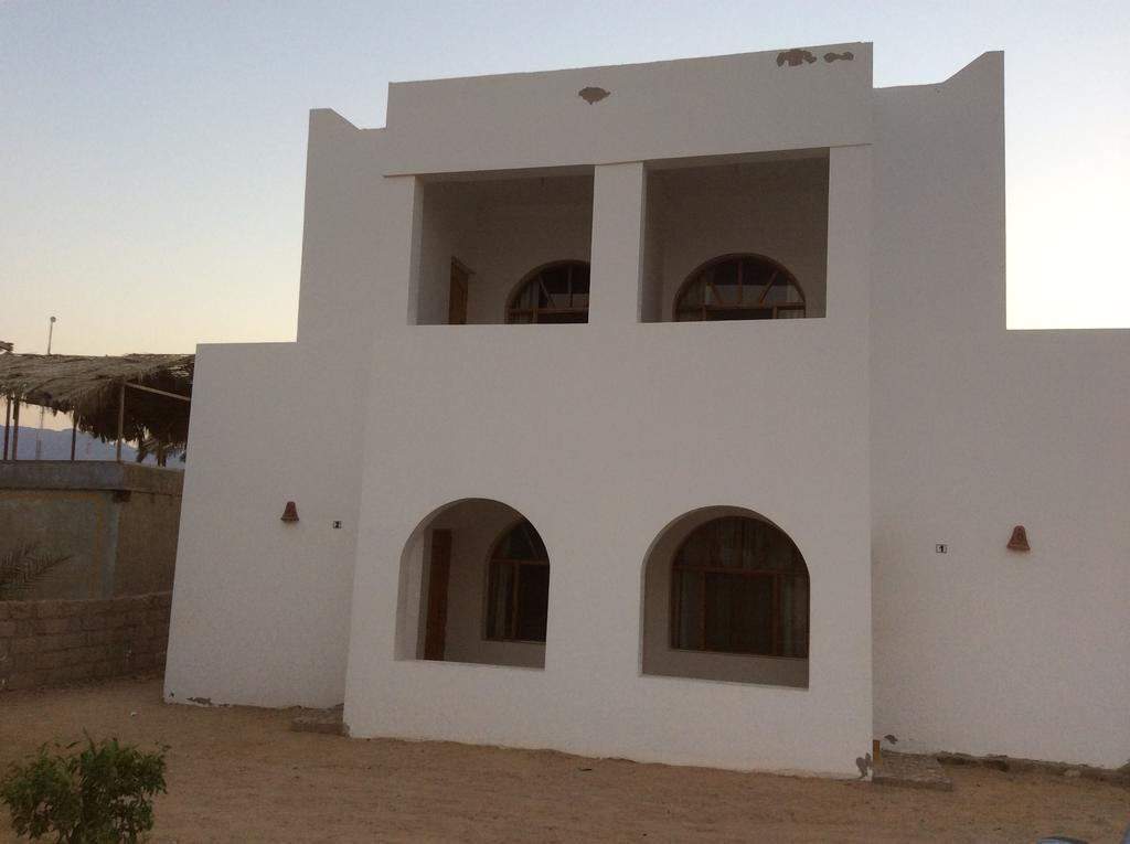 Готель Fayrouz Beach Camp Нувейба Екстер'єр фото